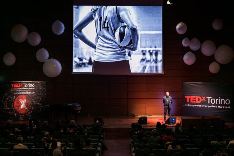 TORINO. TEDxTORINO. La giornata delle idee che cambieranno il mondo.